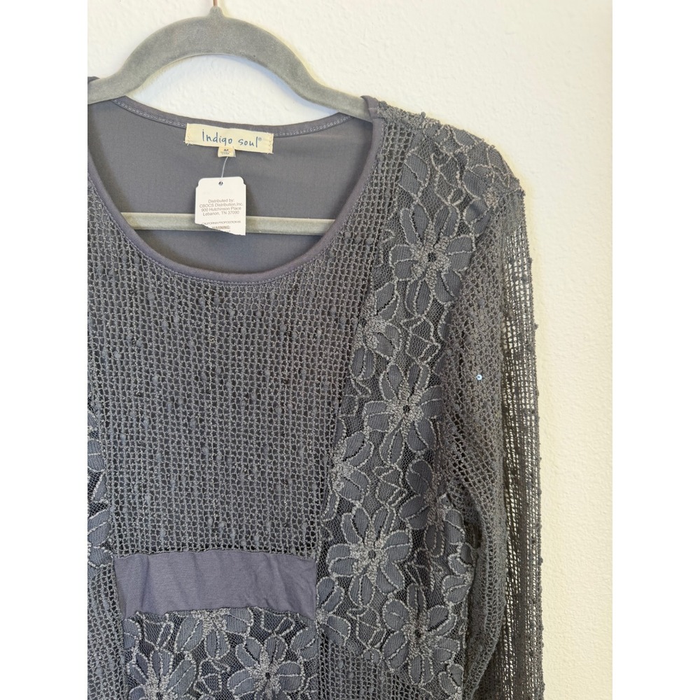 Indigo Soul Gray Lace Tunic Blouse Womens Medium Sheer Sleeve Boho Peasant - Picture 2 of 7